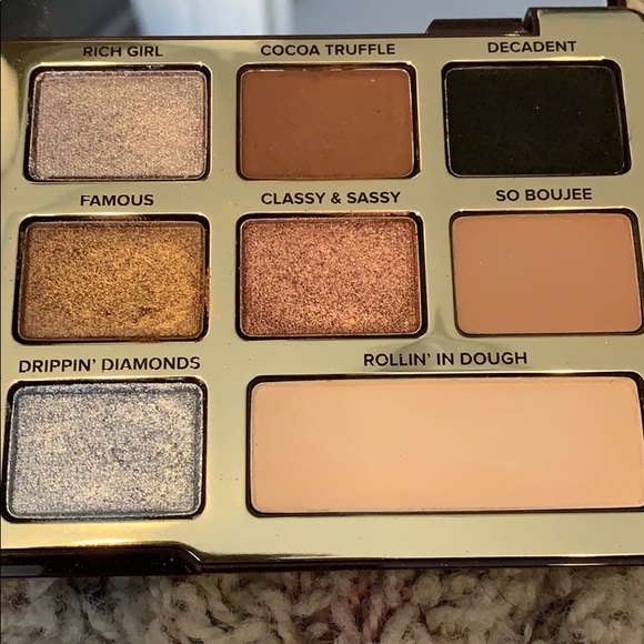 Too Faced Chocolate Gold Palette - Picture 5 of 8